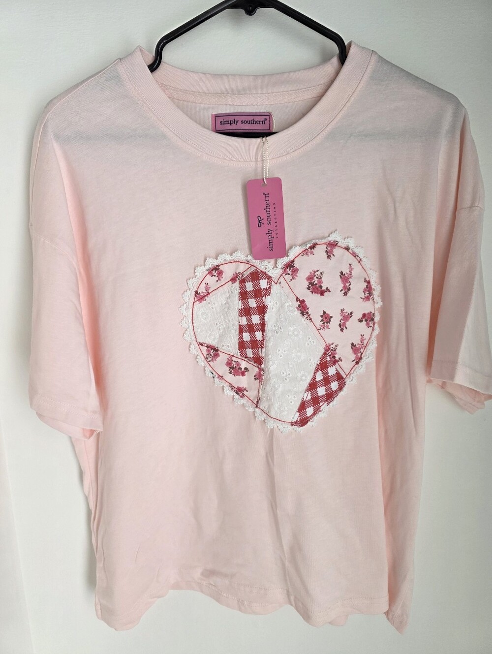 New Simply Southern Size L Tee